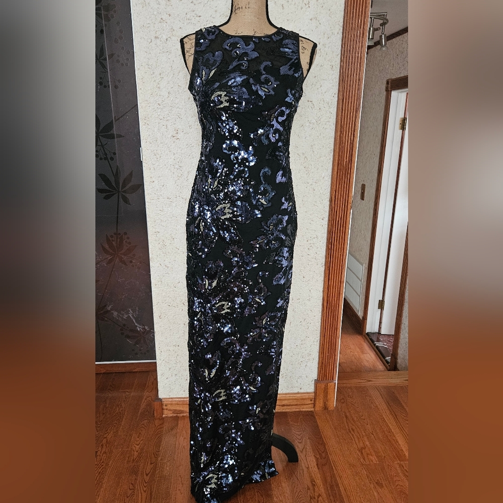 Classy Gorgeous Evening dress size 4
